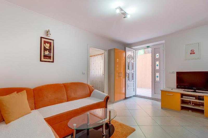 Apartments Leila - image 12