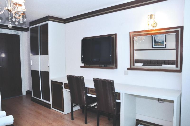 Deluxe Single Room image 2
