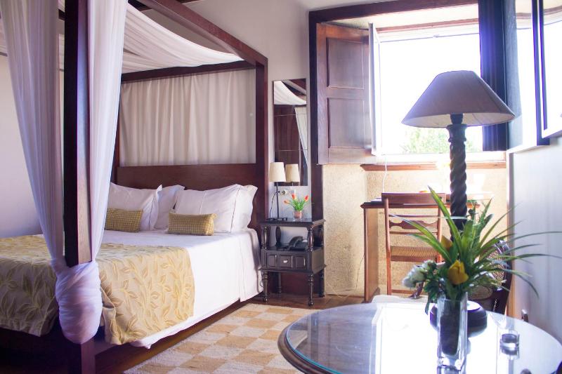 Bridal Suite image 4