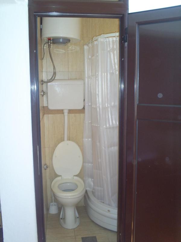 One-Bedroom Apartment - Ground Floor image 3