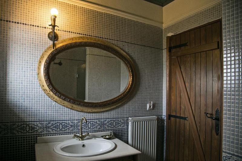 Economy Double Room with Terrace image 2