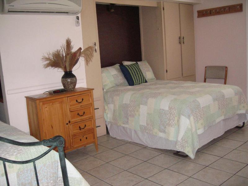 Mon Ami Bed and Breakfast - image 5
