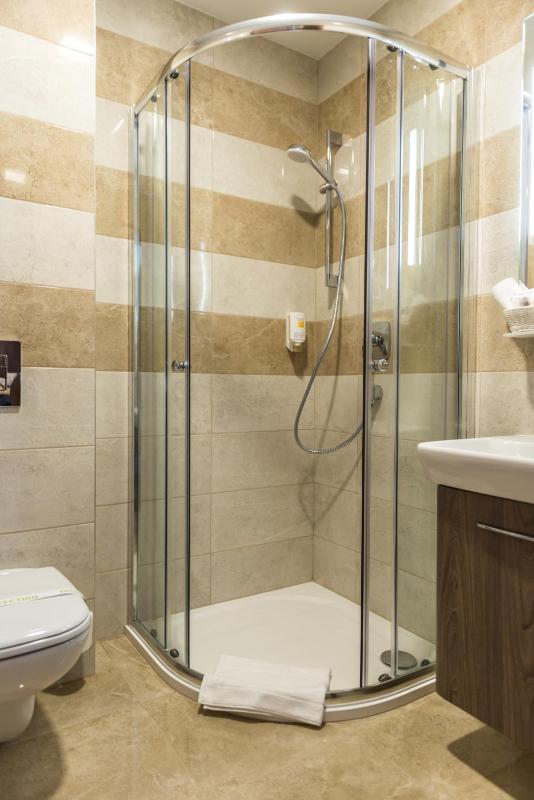 Standard Double Room image 2