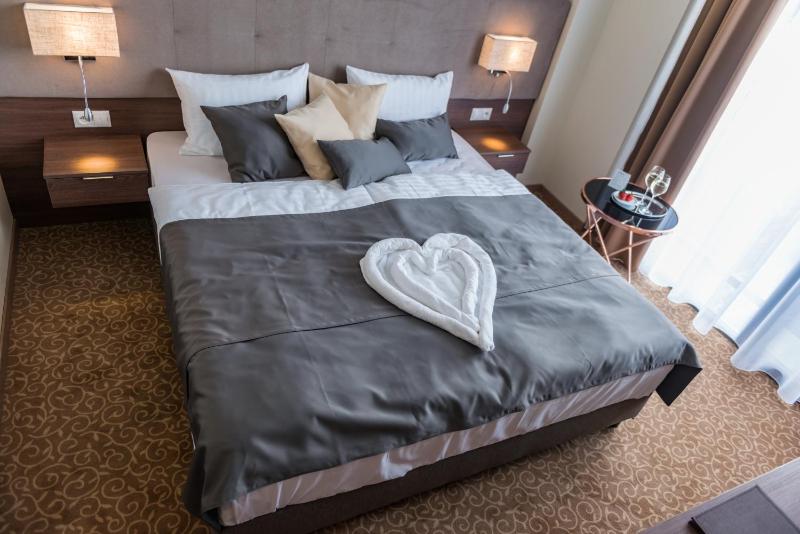 Standard Double Room image 4