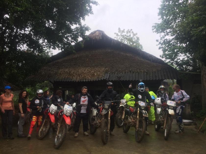 Giường Trong Phòng Ngủ Tập Thể 10 Giường Cho Cả Nam Lẫn Nữ