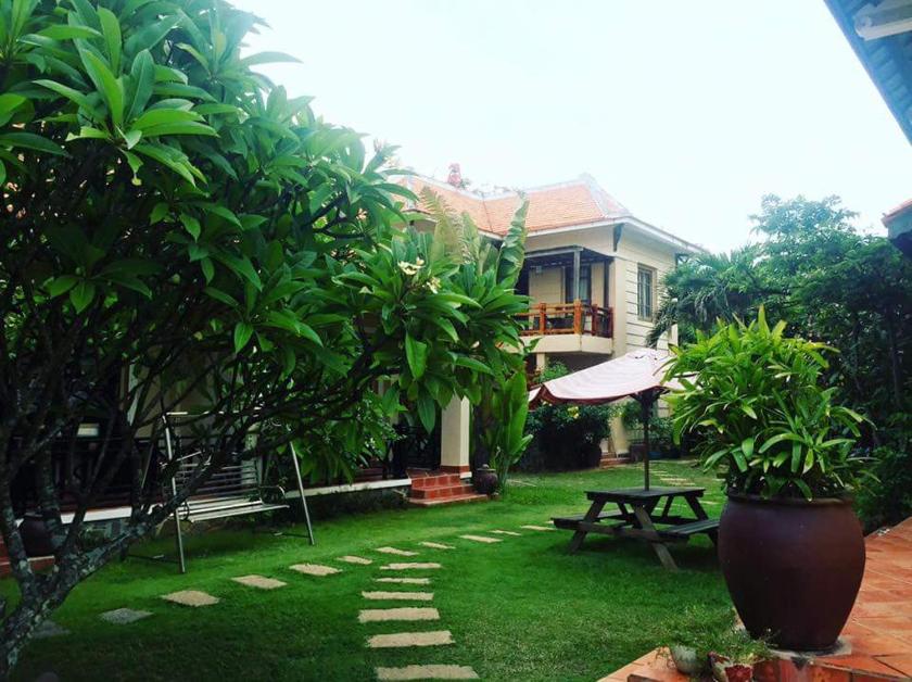 Bungalow Nhìn ra vườn