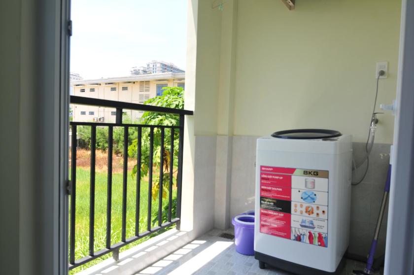 Căn Hộ Nhìn Ra Vườn