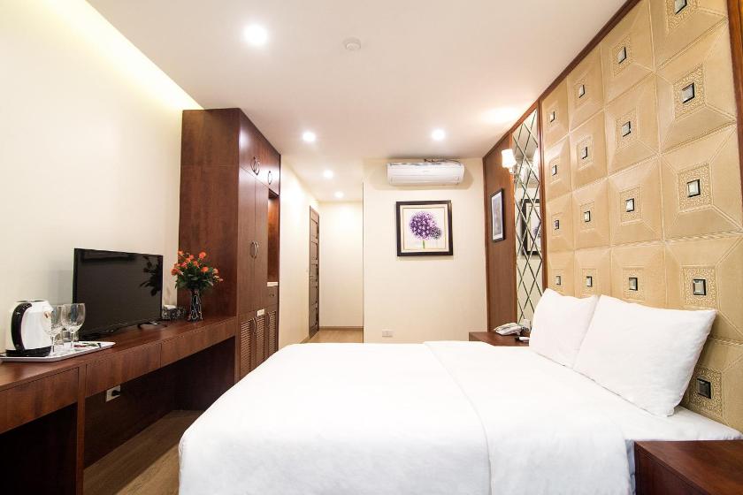 Suite Deluxe Có Giường Cỡ King