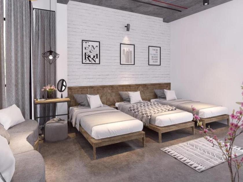 Phòng gia đình với phòng tắm riêng. Phòng gia đình với phòng tắm riêng.