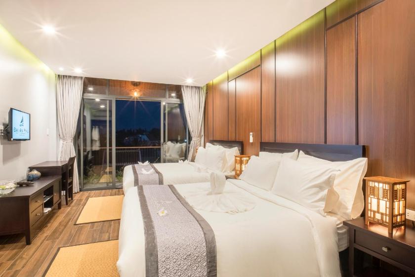 Phòng Gia Đình Có Ban Công Phòng Gia Đình Có Ban Công