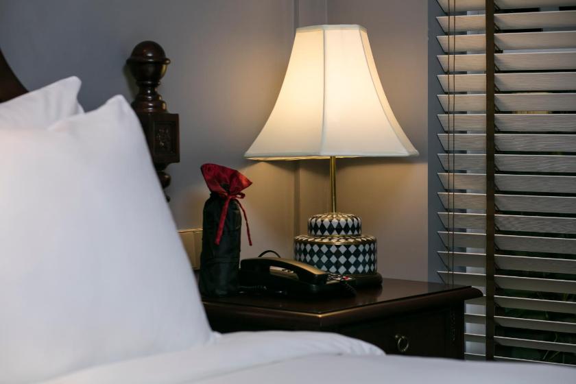 Phòng Deluxe Giường Đôi/2 Giường Đơn Không Có Cửa Sổ