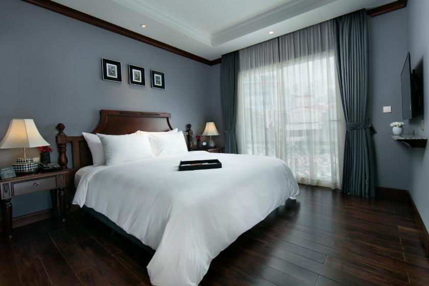 Suite Có Sân Hiên Nhìn Ra Thành Phố