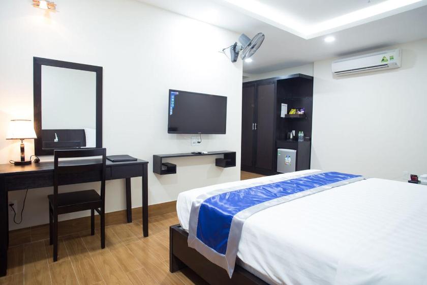 Phòng Deluxe Giường Đôi