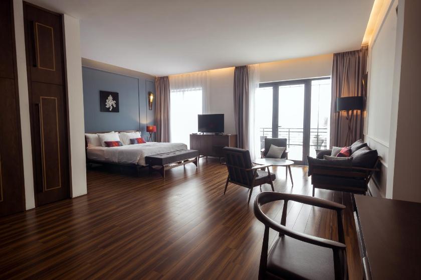 Suite Queen với Sân hiên Suite Queen với Sân hiên