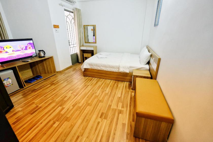 Phòng Deluxe Giường Đôi Có Ban Công Phòng Deluxe Giường Đôi Có Ban Công