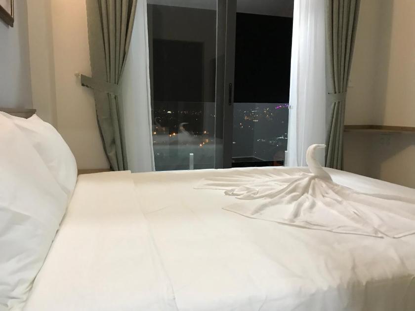 Phòng Giường Đôi Có Ban Công