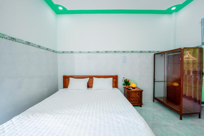 Phòng Có Giường Cỡ Queen Nhìn Ra Hồ Bơi