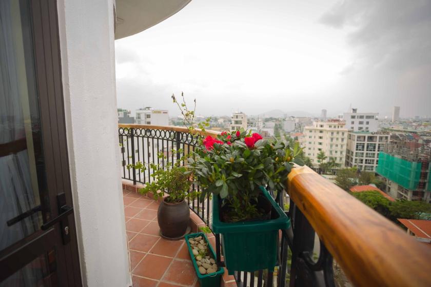 Phòng Eco Ấm Cúng Có Ban Công Lớn Phòng Eco Ấm Cúng Có Ban Công Lớn