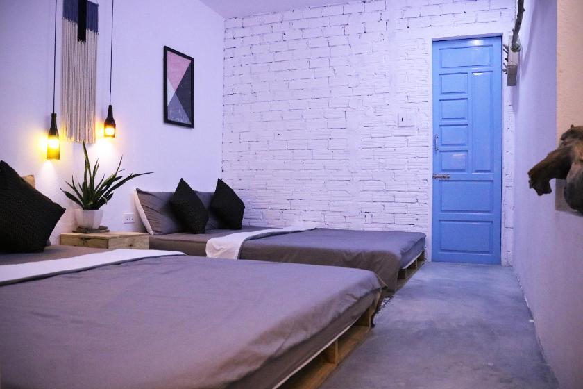 Phòng 4 Người Có Phòng Tắm Riêng