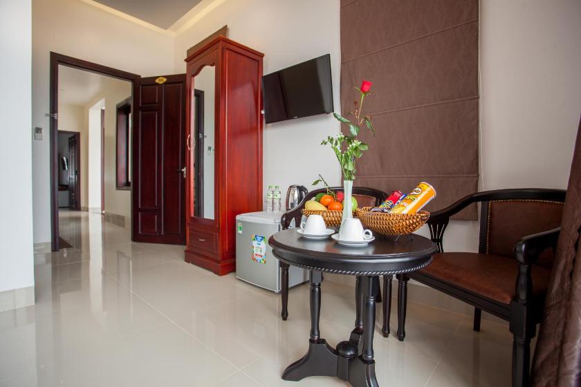 Phòng Deluxe Giường Đôi Có Ban Công Phòng Deluxe Giường Đôi Có Ban Công