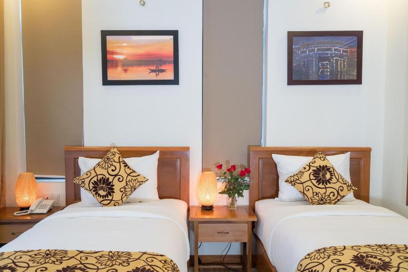 Phòng Deluxe Giường Đôi/2 Giường Đơn Nhìn Ra Hồ Bơi Phòng Deluxe Giường Đôi/2 Giường Đơn Nhìn Ra Hồ Bơi