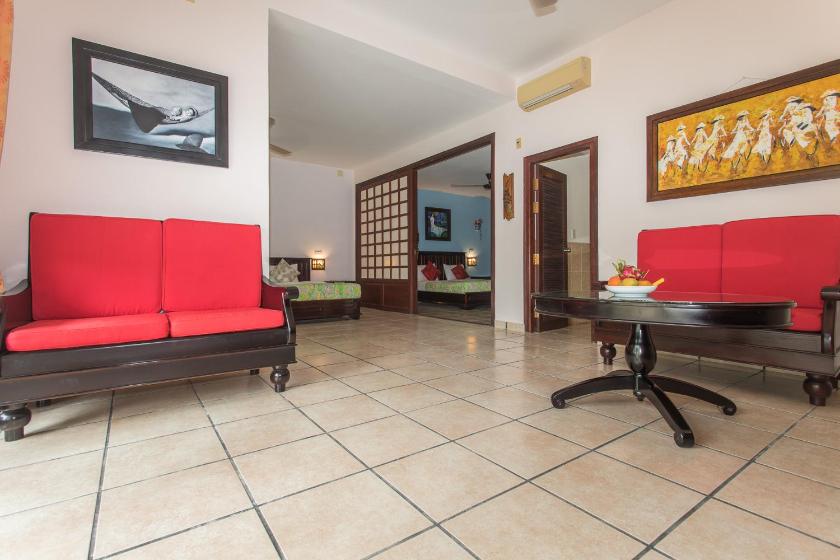 Suite Gia Đình Grand Với Tầm Nhìn Ra Hồ Bơi & Vườn Suite Gia Đình Grand Với Tầm Nhìn Ra Hồ Bơi & Vườn