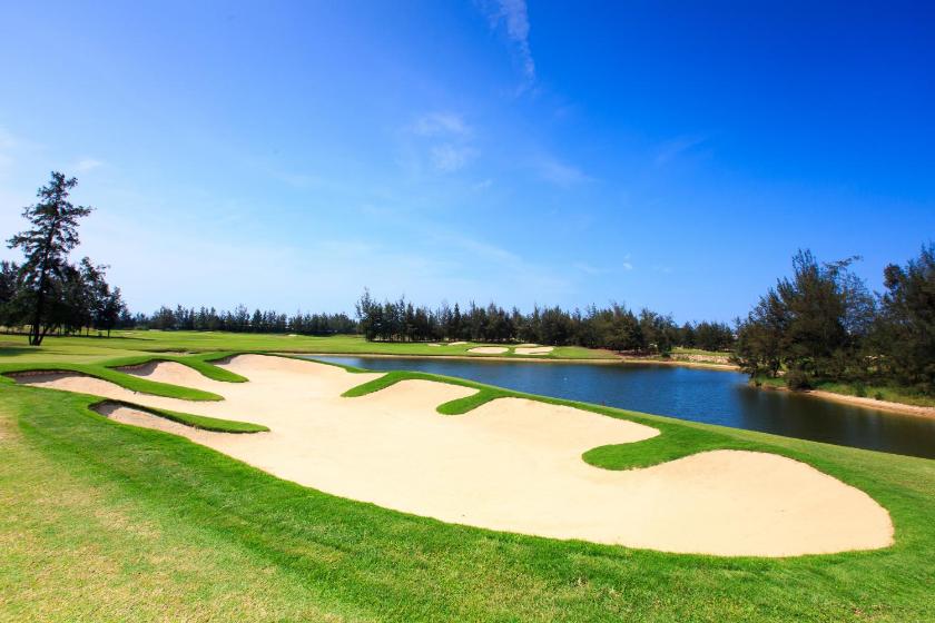 Suite Monty Giường Đôi Trọn Gói Kèm Chơi Golf