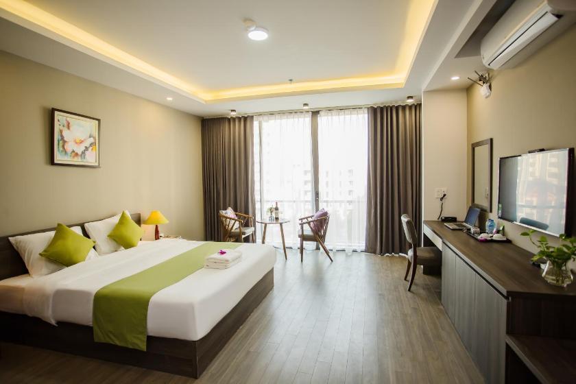 Suite Nhìn Ra Thành Phố