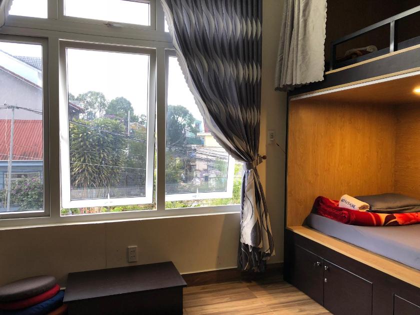 Giường Trong Phòng Ngủ Tập Thể 10 Giường Cho Cả Nam Lẫn Nữ