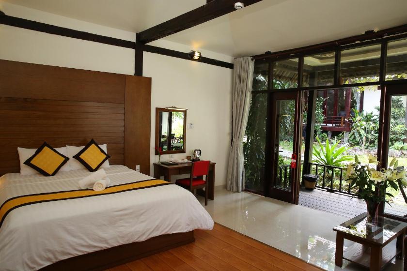 Bungalow Excutive Nhìn ra Vườn