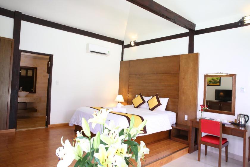 Bungalow Excutive Nhìn ra Vườn