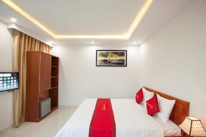 Phòng Deluxe Giường Đôi Có Bồn Tắm Phòng Deluxe Giường Đôi Có Bồn Tắm