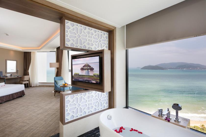 Suite Asteria Nhìn Ra Toàn Cảnh