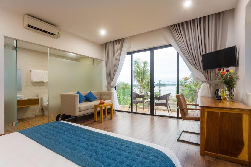 Phòng Grand Deluxe Giường Đôi Nhìn Ra Sông