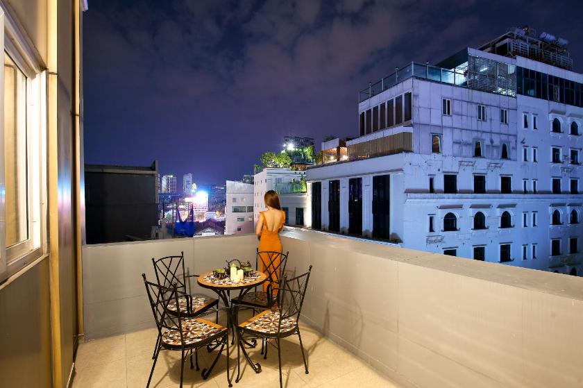 Phòng Gia Đình Có Ban Công