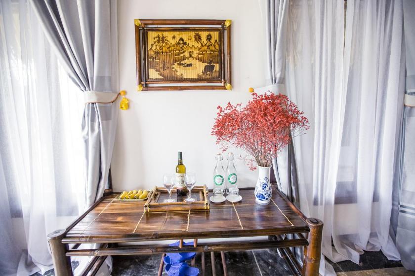 Bungalow Deluxe Bungalow Deluxe