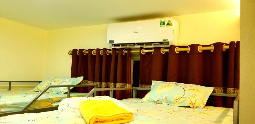 Giường Đơn trong Phòng ngủ tập thể Giường Đơn trong Phòng ngủ tập thể