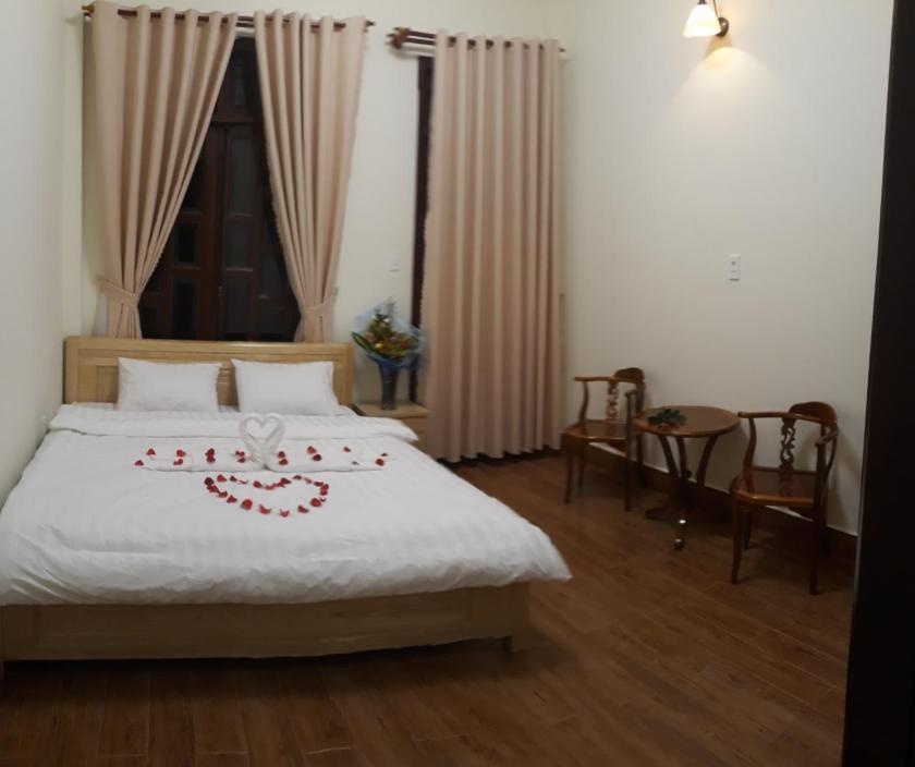 Phòng Deluxe Giường Đôi Có Ban Công Phòng Deluxe Giường Đôi Có Ban Công