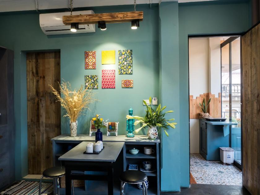 Phòng cho 3 người có Ban Công Phòng cho 3 người có Ban Công