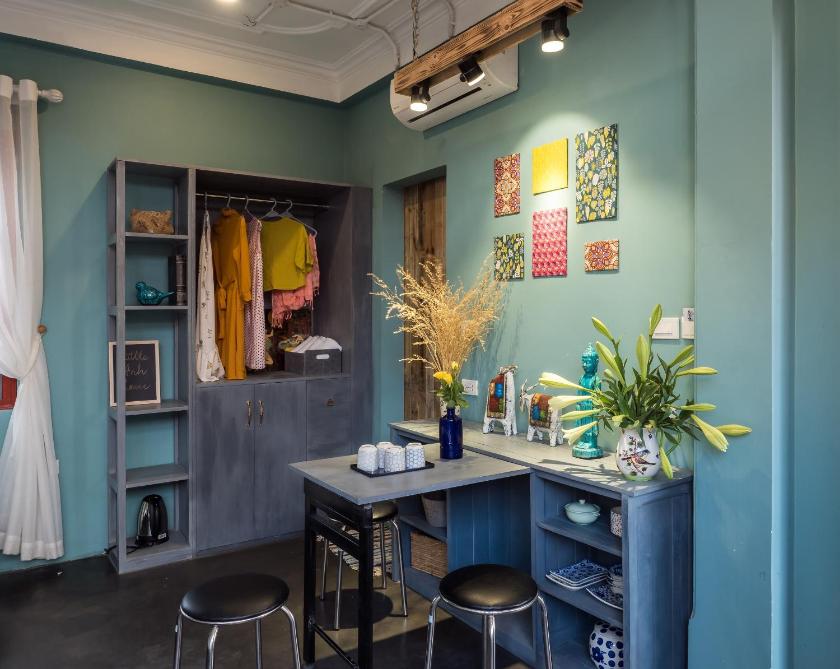 Phòng cho 3 người có Ban Công Phòng cho 3 người có Ban Công