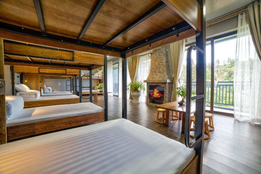 Giường Tầng Trong Phòng Ngủ Tập Thể Cho Nam Và Nữ Giường Tầng Trong Phòng Ngủ Tập Thể Cho Nam Và Nữ