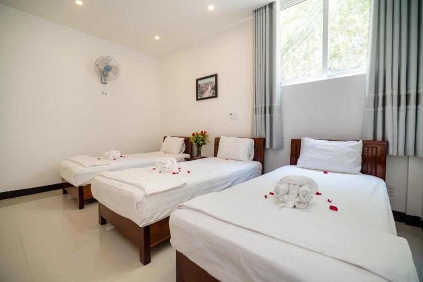 Phòng Deluxe cho 3 Người Phòng Deluxe cho 3 Người