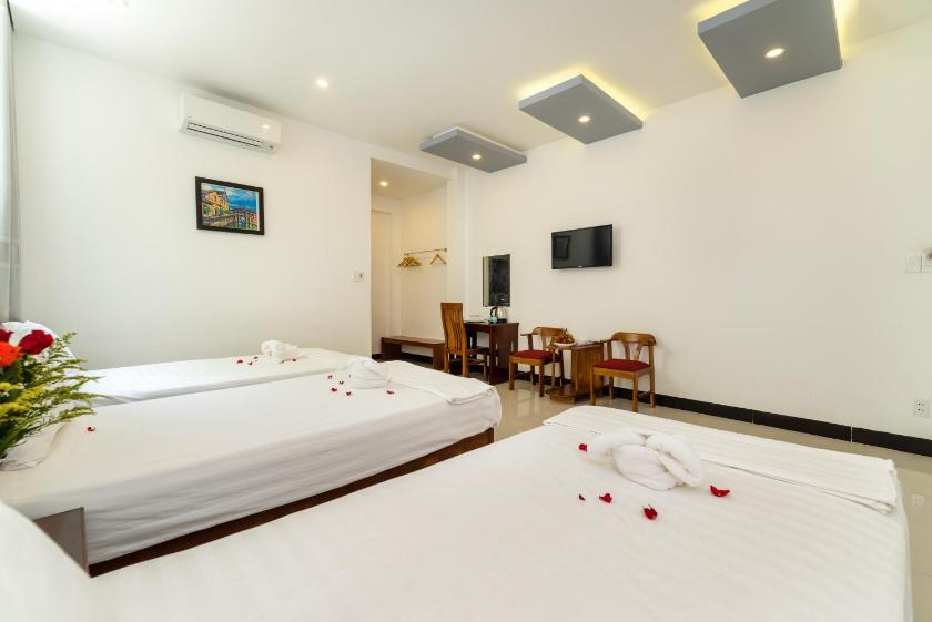 Phòng Deluxe cho 3 Người Phòng Deluxe cho 3 Người