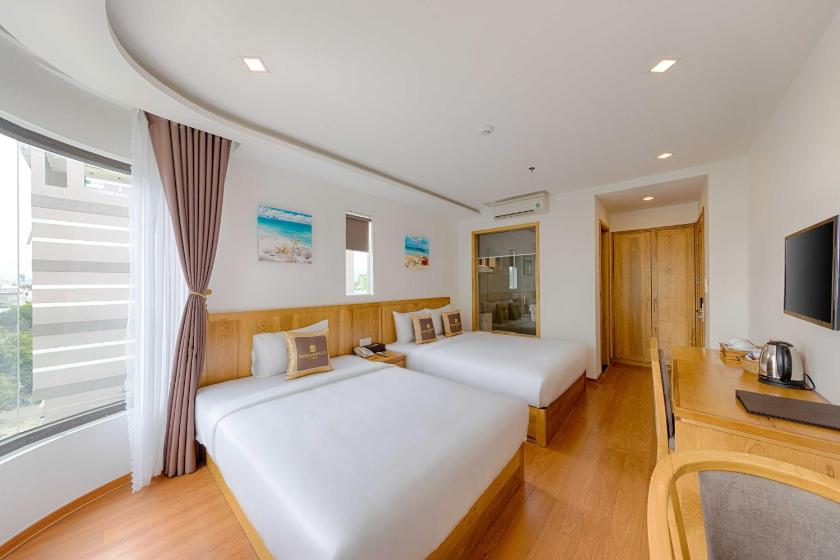 Suite Gia Đình Có Ban Công