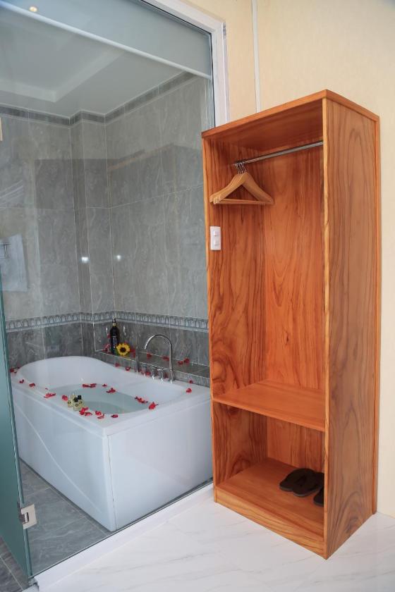 Suite Executive Nhìn Ra Thành Phố