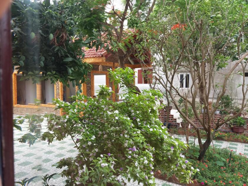 Bungalow Deluxe Nhìn Ra Khu Vườn