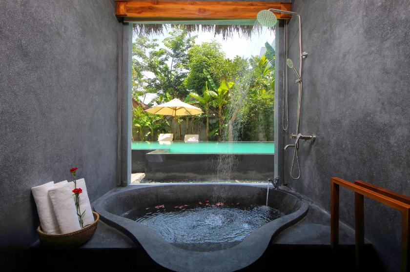 Biệt Thự Có Hồ Bơi Riêng