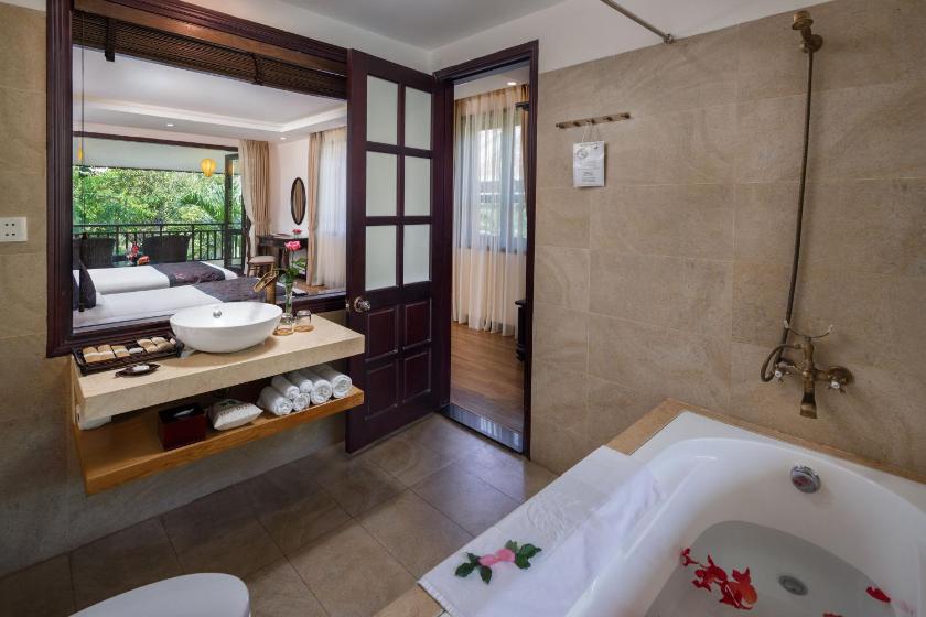 Phòng Gia Đình Charm Có Cửa Nối