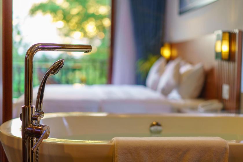 Phòng Deluxe Giường Đôi Có Ban Công Phòng Deluxe Giường Đôi Có Ban Công