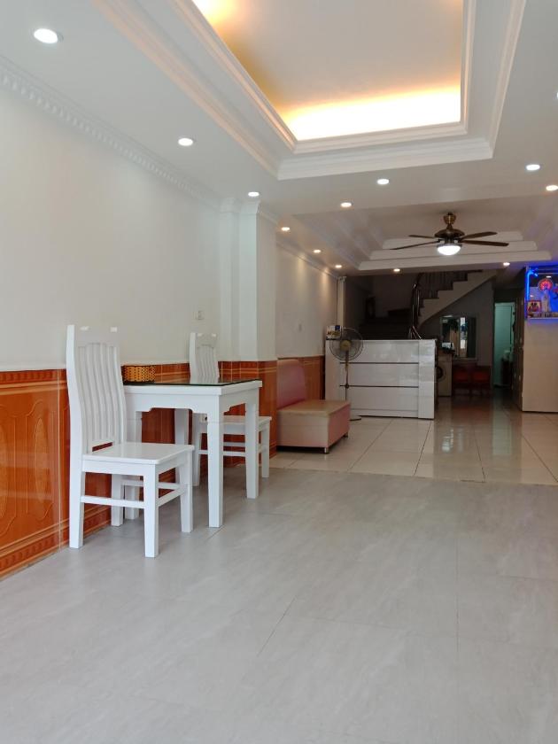 Phòng Deluxe cho 3 Người Phòng Deluxe cho 3 Người